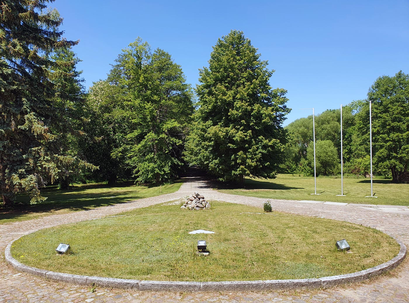 TRM_allee_29052020 Bram Braam TESSERAE 2019